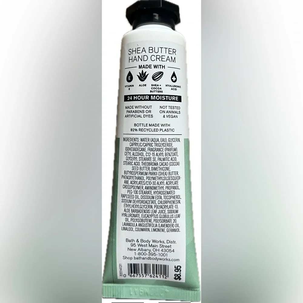 Bath & Body Works Eucalyptus & Lavender Candle & Hand Cream Set. New with tags.